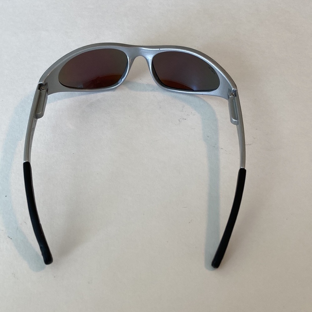 Sunglasses - Picture 7 of 9